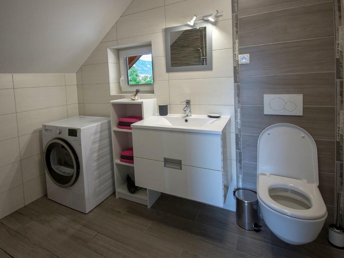 Apartment Marjetka Zirovnica Ngoại thất bức ảnh